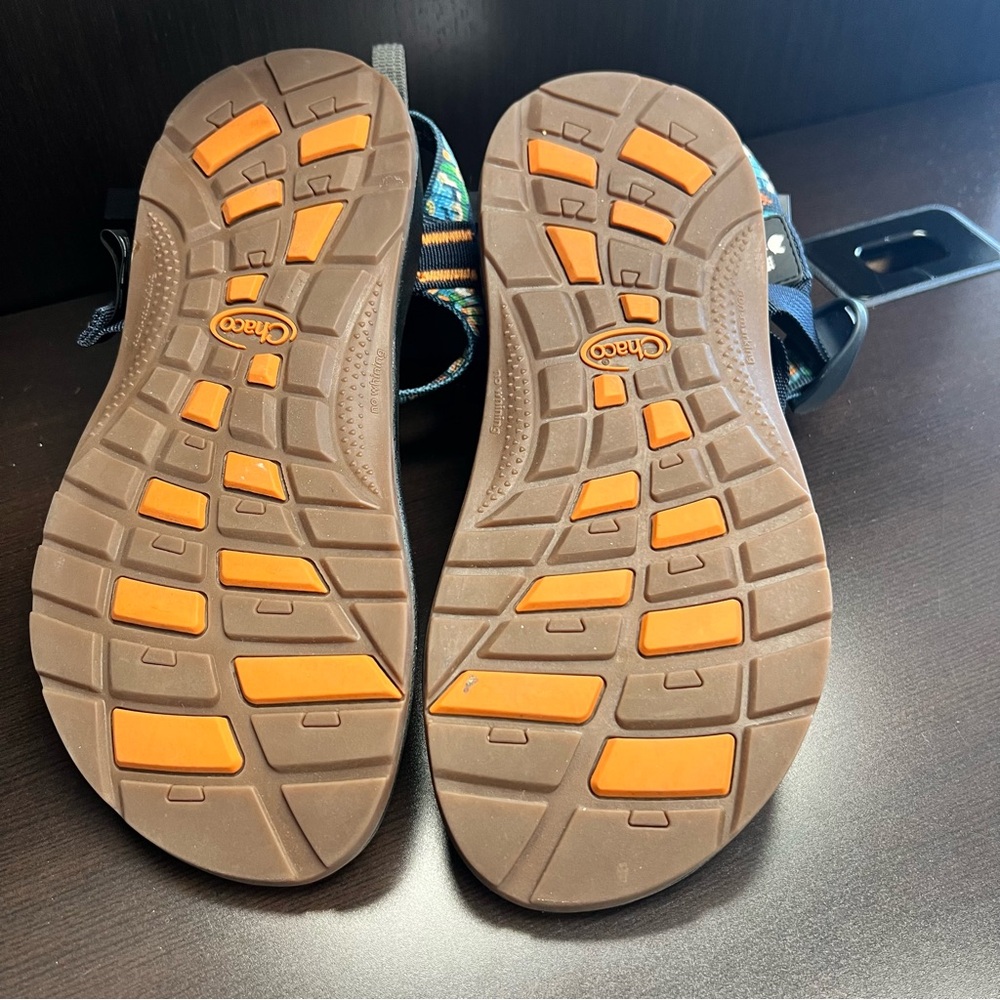 Chaco Woodstock Peace & Love
Youth Size 6 - RARE - LIMITED EDITION - Picture 4 of 9
